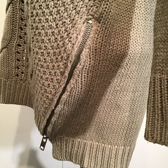 Cabin Fever Cable Knit Crew Neck Sweater with Zipper Accents Size M - Picture 7 of 11